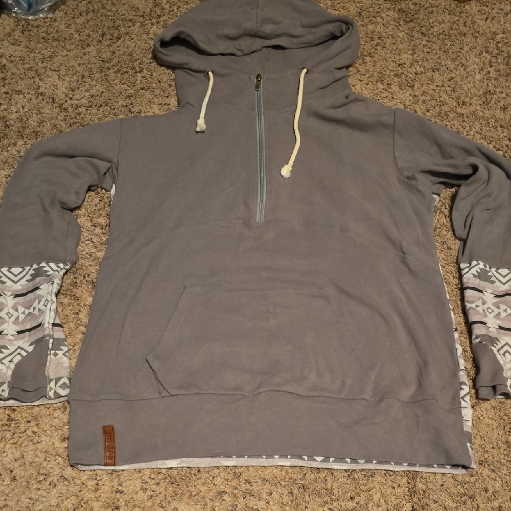 Ampersand Ave Half Zip Hoodie Sweatshirt | NWOT | Gray With Geometric Detail